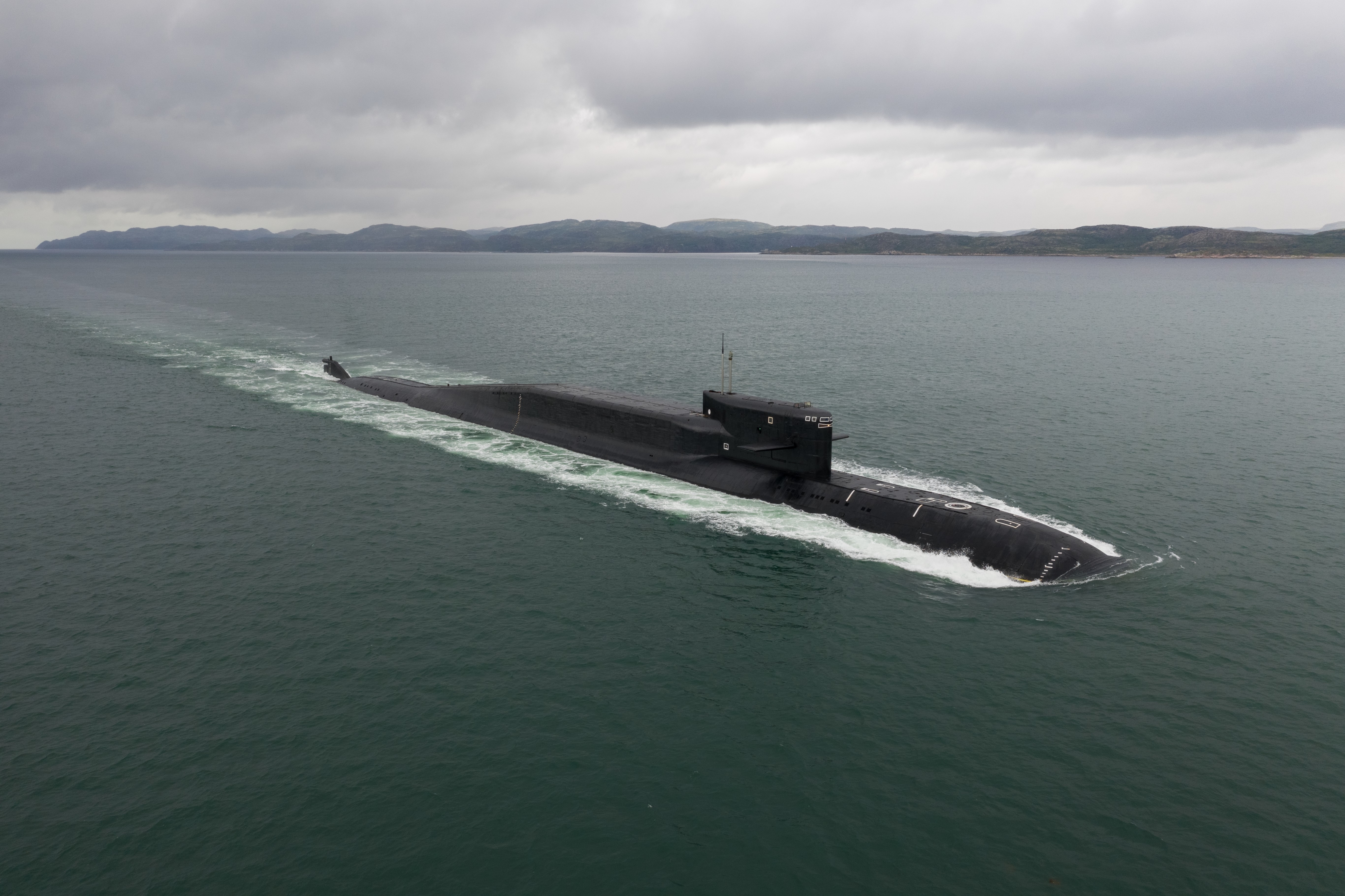 Sous-marin nucléaire français (SNLE) en mer
