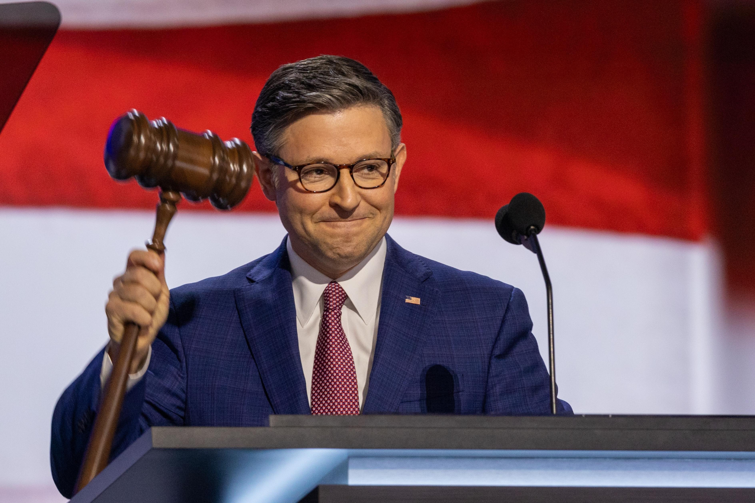 MilwauLe président de la Chambre Mike Johnson (R-LA) à la Convention nationale républicaine (juillet 2024)