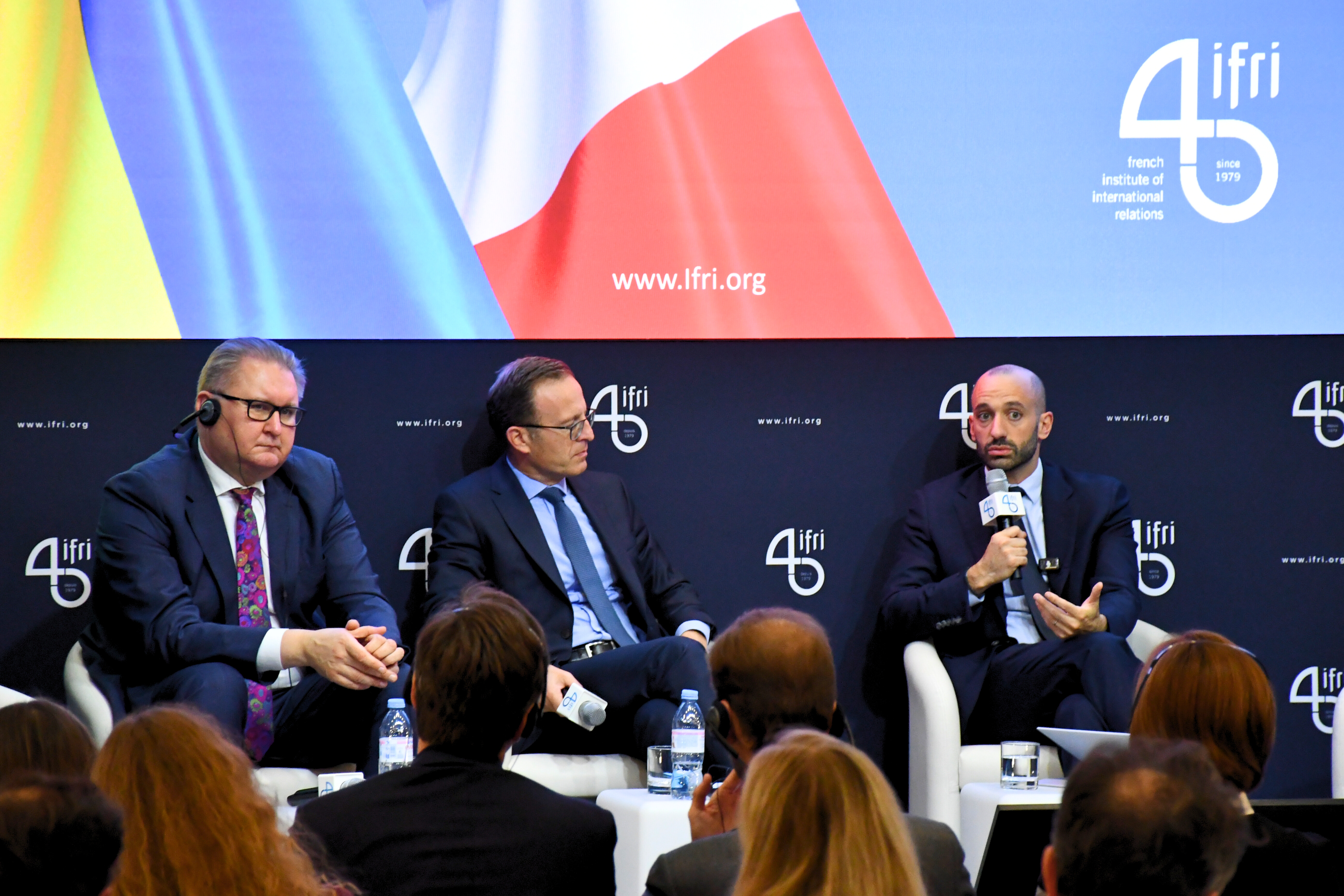 Modération : Thomas Gomart, directeur, Ifri, France  Taras Kachka, vice-Premier ministre chargé de l'intégration européenne et euro-atlantique, Ukraine  Benjamin Haddad, ministre délégué auprès du ministre de l’Europe et des Affaires étrangères, chargé de l'Europe, France ifri