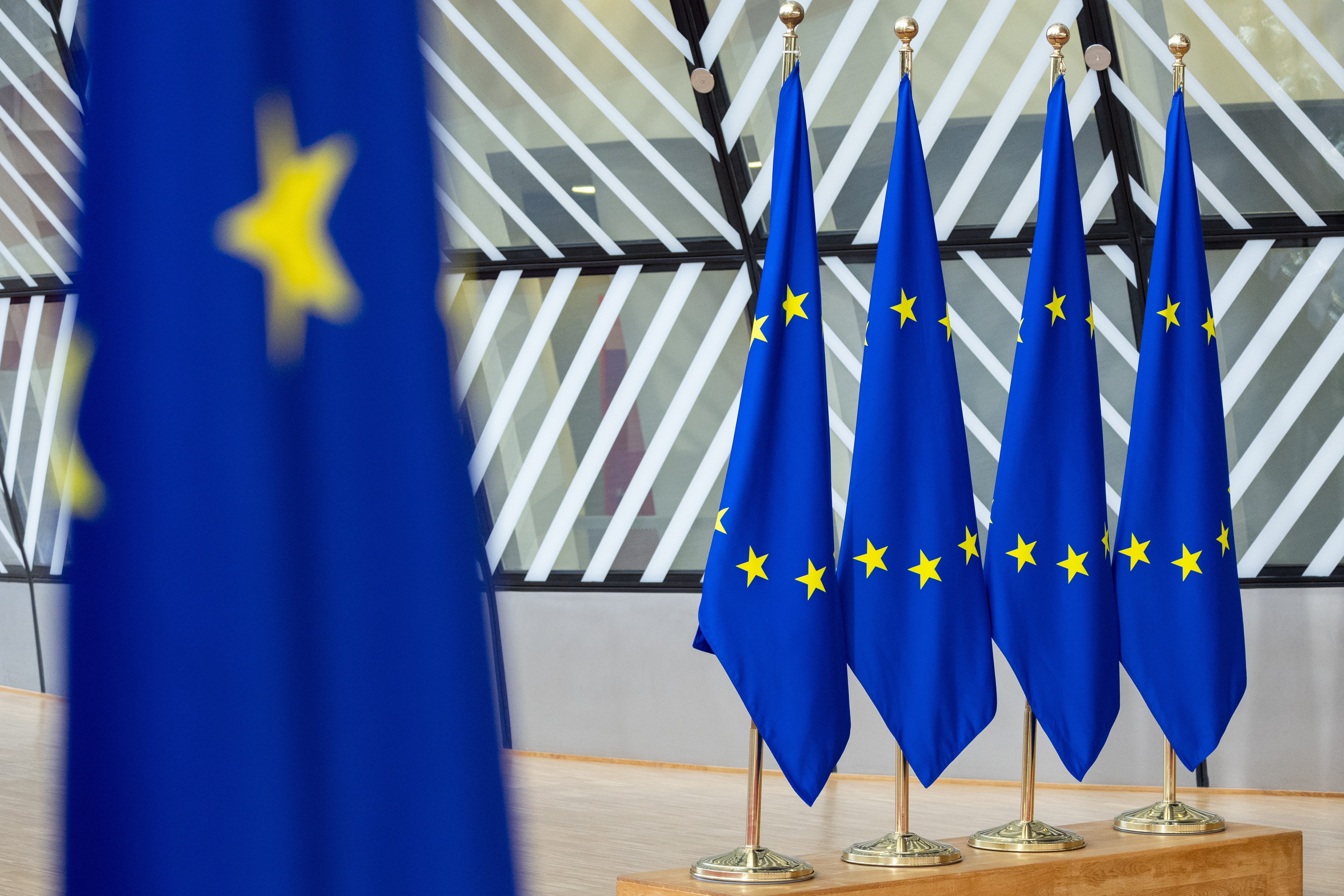 Drapeaux européens au Conseil européen, à Bruxelles