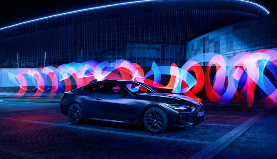 Coupé noir BMW série 4