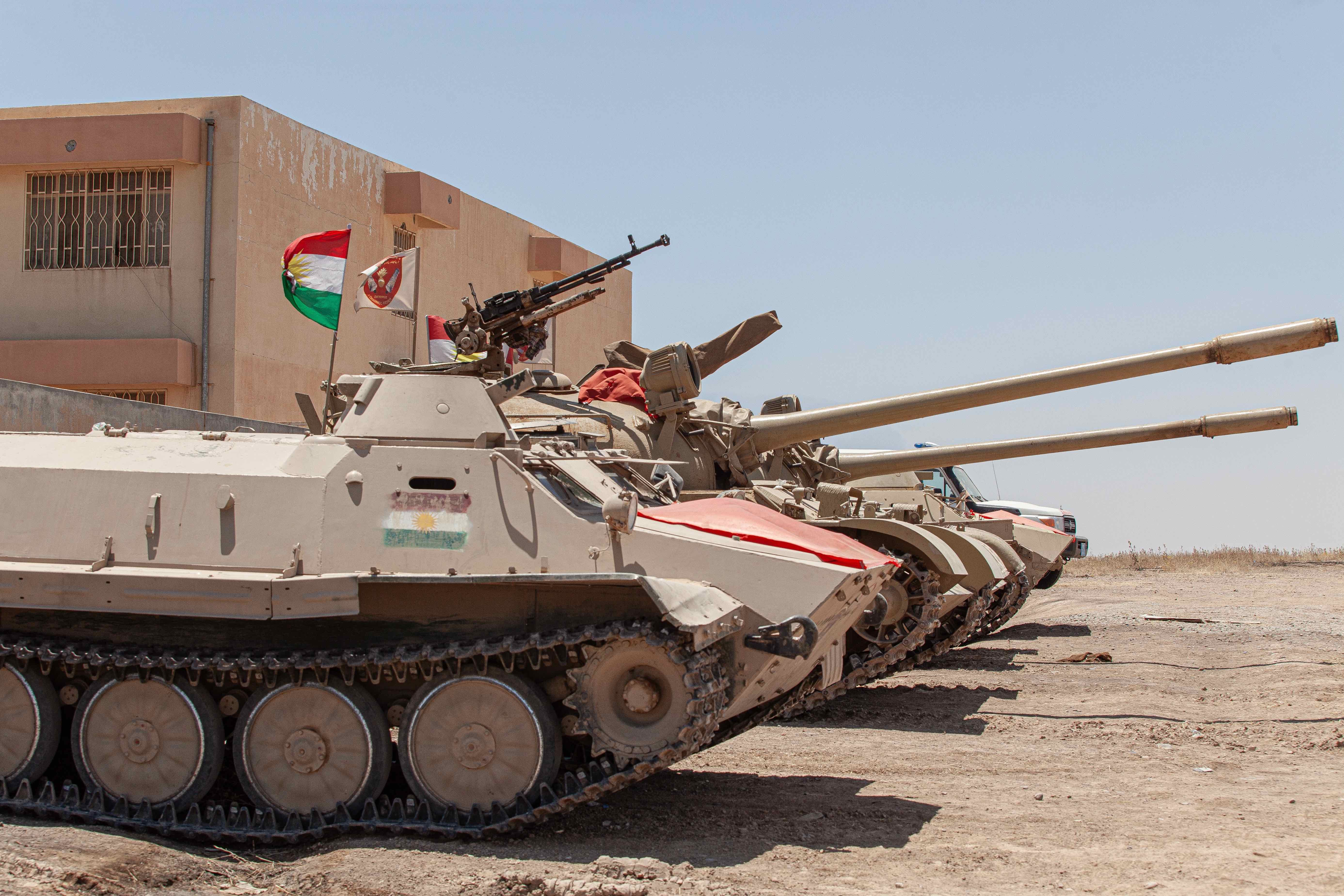 WARDAK, IRAK - 14 JUIN 2016 : Véhicules blindés de combat utilisés par les forces militaires kurdes irakiennes 