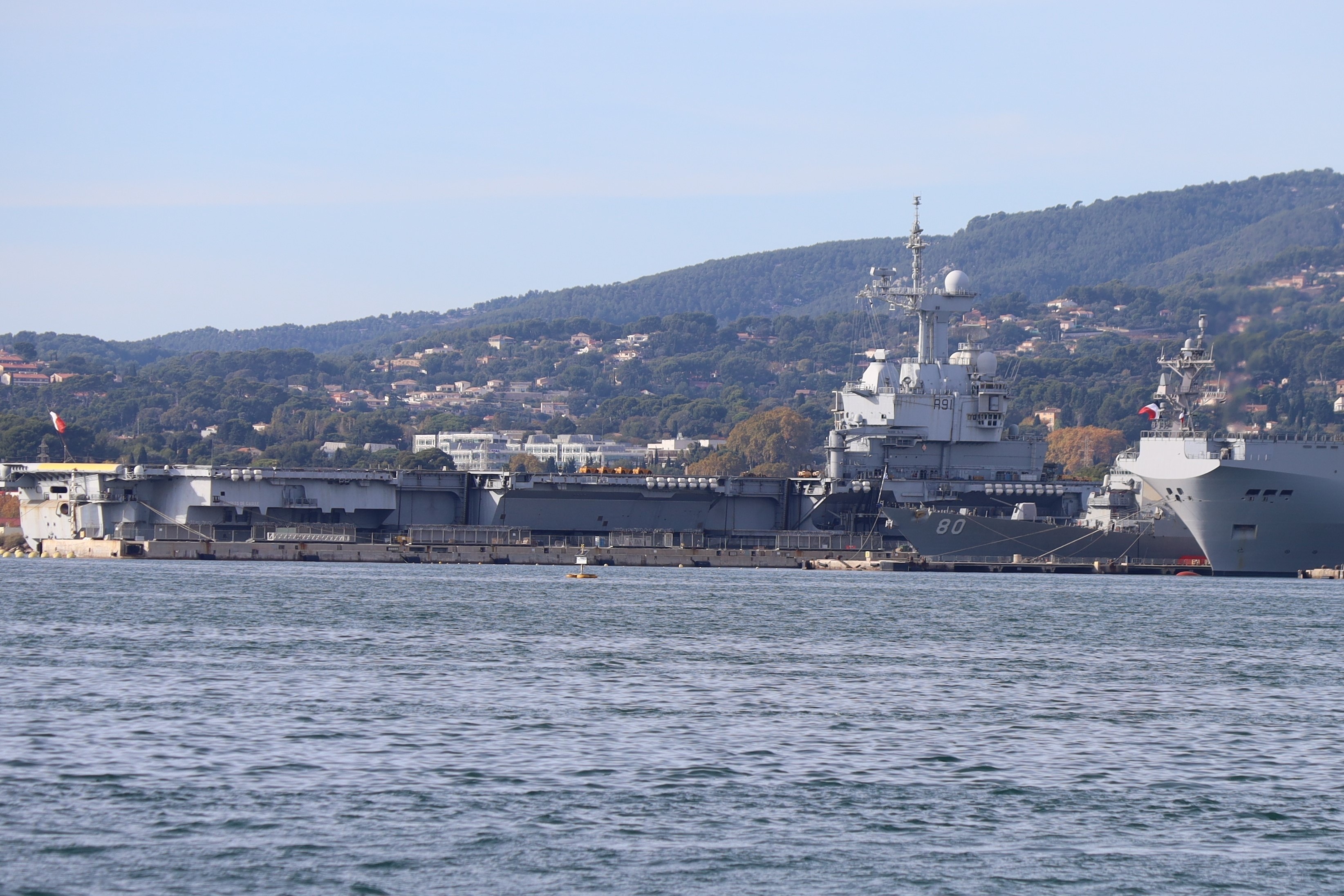 Des missiles et des hommes