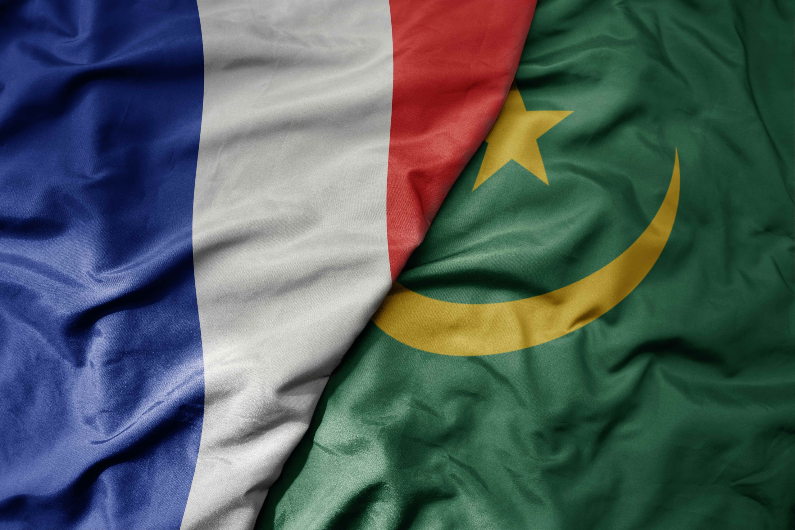 Drapeaux de la france et de la mauritanie