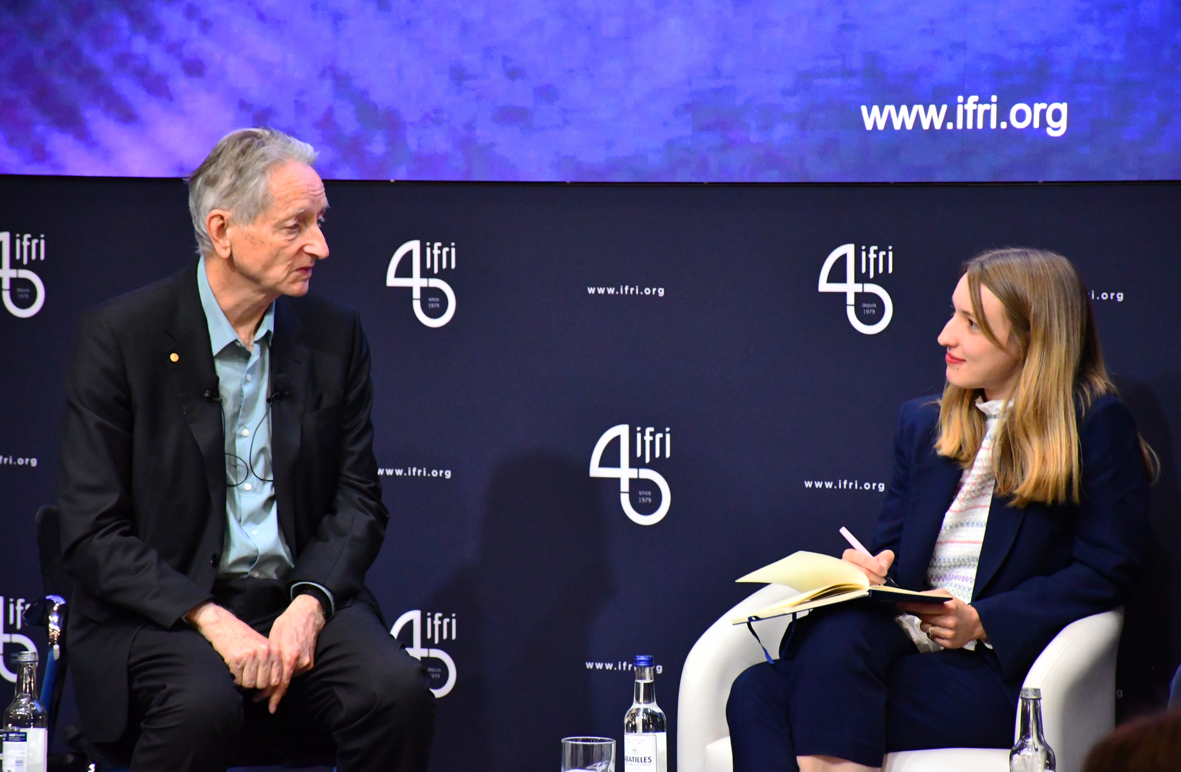 Geoffrey Hinton et Laure de Roucy-Rochegonde. Ifri, Paris, 8 juin 2026 