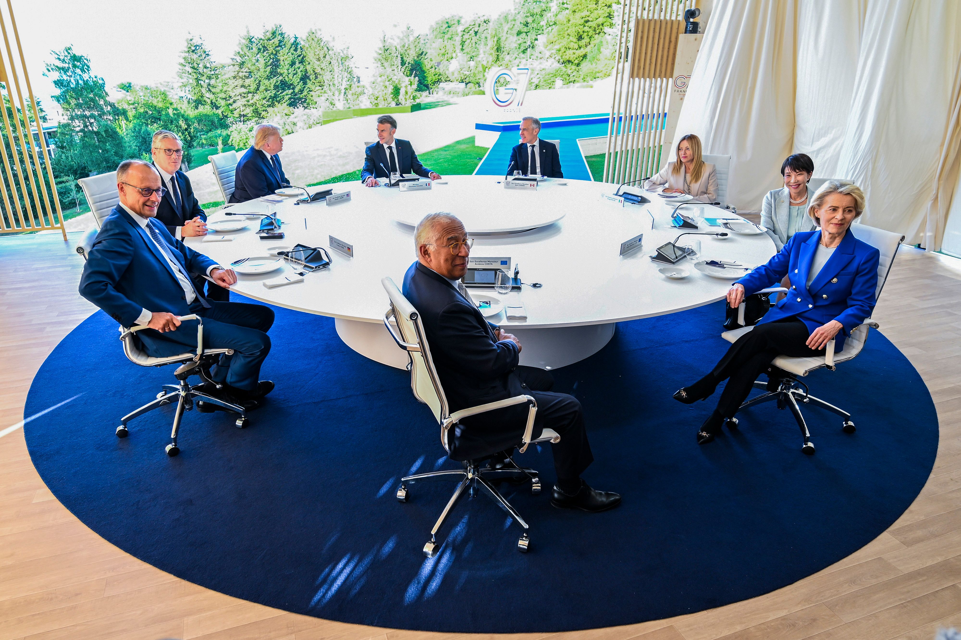 Le dîner de travail du premier jour du G7 d'Evian, le 15 juin 2026.
