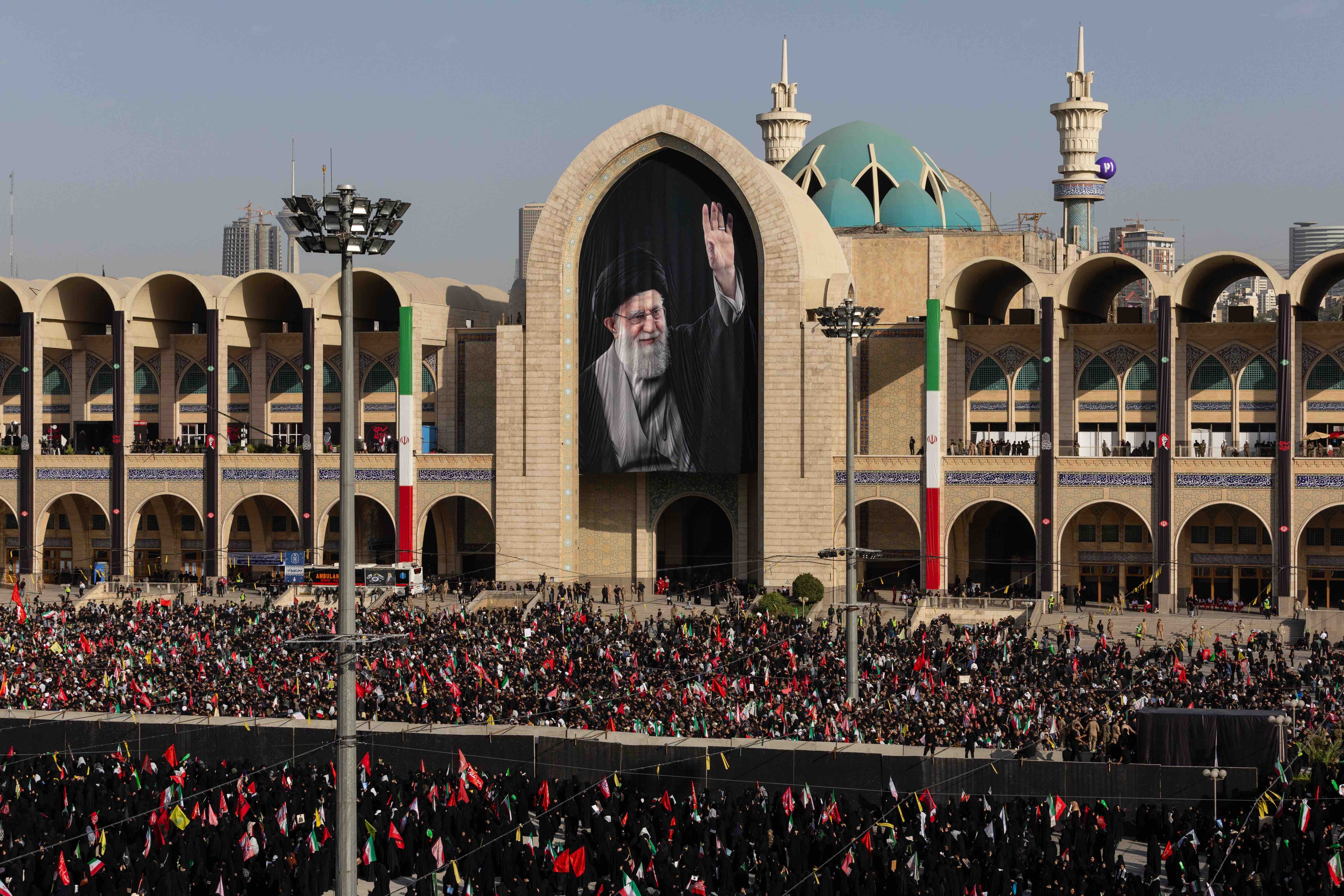 Cérémonies funéraires du Guide suprême iranien à Téhéran (Iran), le 4 juillet 2026