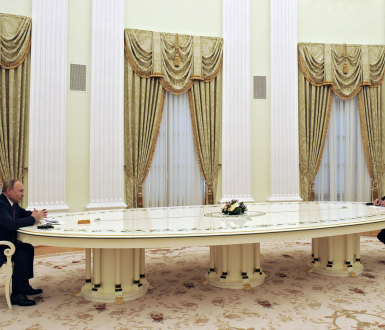 Der deutsche Bundeskanzler Olaf Scholz trifft Wladimir Putin, Moskau, 15. Februar 2022 