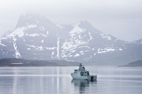 Navire de patrouille de la marine danoise dans l'océan Arctique