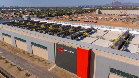 Vue aérienne du centre de données QTS en construction à Phoenix, Arizona