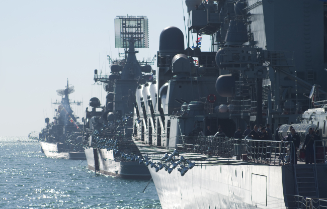 Défilé de la flotte maritime militaire de Russie le 9 mai 2014 à Sébastopol