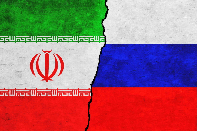 Drapeaux iranien et russe 