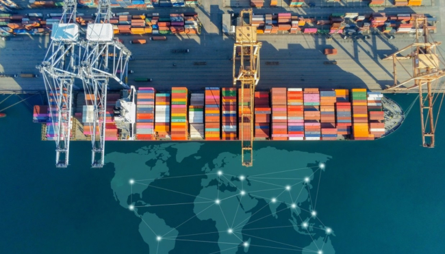 Conteneurs à vue aérienne, transport de marchandises et commerce international