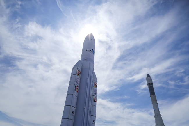 Le Bourget, 20-06-2025 : Fusée Ariane de l'ESA, Salon International de l'Air et de l'Espace du Bourget 2025.