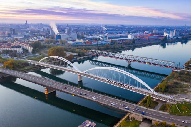 Ponts au-dessus du Rhin entre Kehl et Strasbourg, vue aérienne  © Markus Mainka