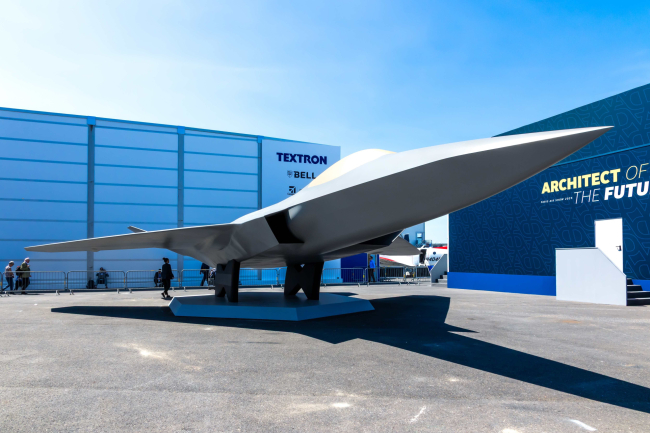 Maquette du futur système aérien de combat NGF (FCAS) de Dassault Aviation, Airbus et Indra Sistemas exposé au salon aéronautique de Paris - 18 juin 2025