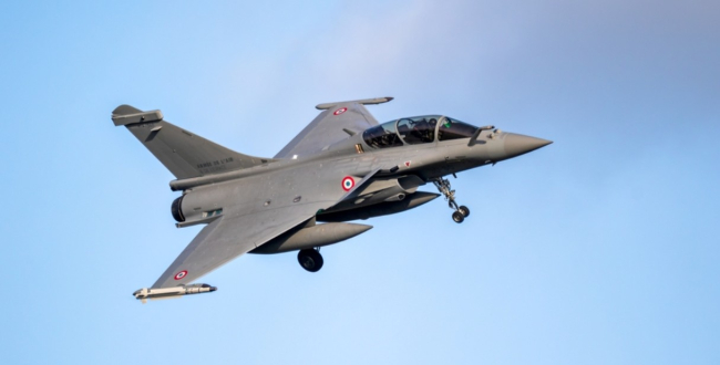 Avion Dassault Rafale B de l'armée de l'armée de l'air française, exercice OTAN, avril 2025