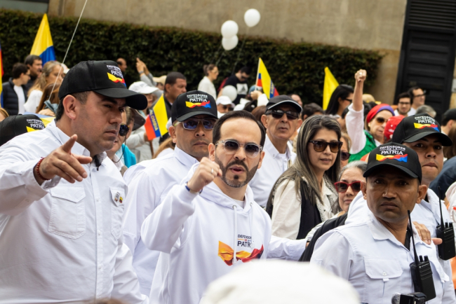 Abelardo de la Espriella à la Marche du silence à Bogotá, le 15 juin 2025