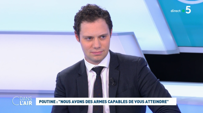 elie_tenenbaum_sur_le_plateau_de_c_dans_lair.png