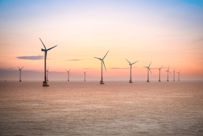 Éoliennes offshore en mer de Chine - Shutterstock/Chuyuss