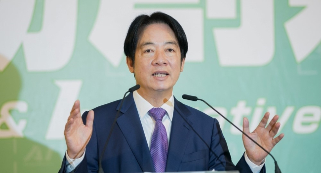 Le président élu de Taïwan Lai Ching-te s'exprime lors d'une conférence de presse, Taipei, Taïwan - le 25 avril 2024