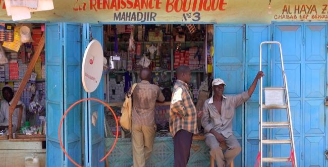 shop_in_the_pk5_district_bangui_september_2014.jpg