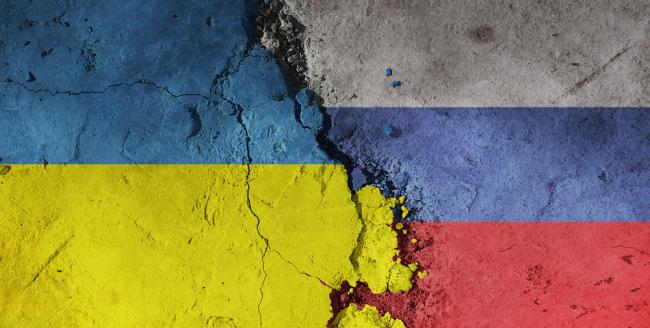 Drapeaux ukrainien et russe