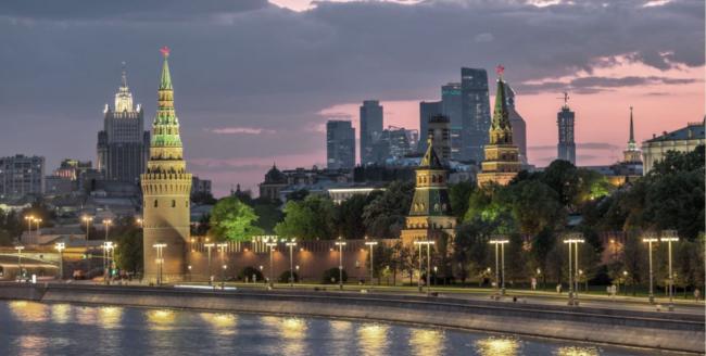  Moscou, palais du Kremlin et le quartier des affaires