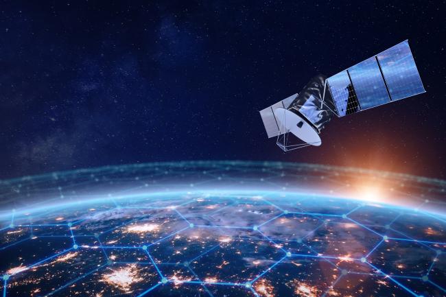 Satellite de télécommunications 