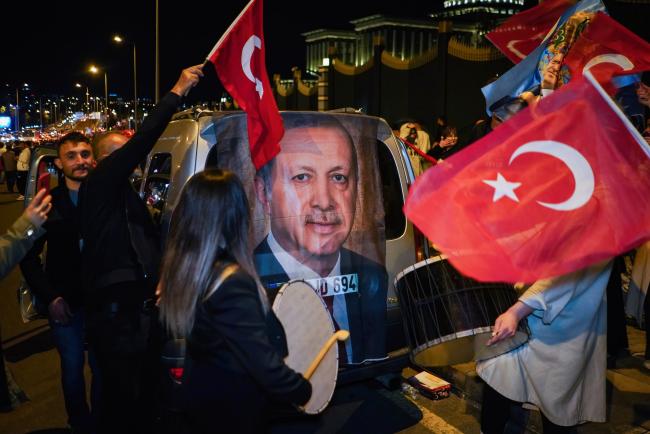Les partisans du parti AK célèbrent la victoire électorale à Ankara, en Turquie - 29 mai 2023 