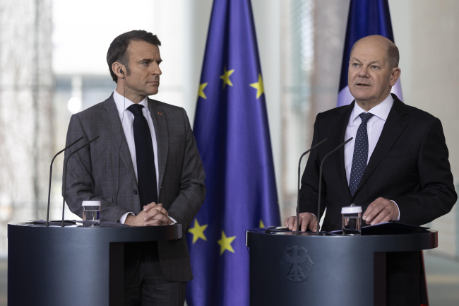Bundeskanzler Olaf Scholz und der französische Staatspräsident Emmanuel Macron bei einer Pressekonferenz, Berlin - 15. März 2024