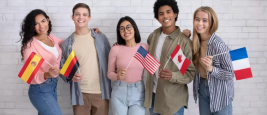 Immigrants de différents pays et étudiants en échange de l'école de langues