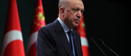 Le président Recep Tayyip Erdogan en conférence de presse à Ankara, le 12 avril 2022.