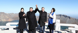 Kim Jong-un and Moon Jae-in meet