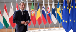 Le Président Emmanuel Macron arrive au sommet européen, Bruxelles, 19 juillet 2020.