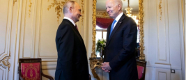 Le président Joe Biden (R) et le président russe Vladimir Poutine,Genève, 16 juin 2021