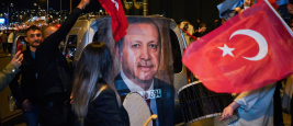 Des partisans de l'AKP célèbrent leur victoire électorale à Ankara, en Turquie, le 29 mai 2023.