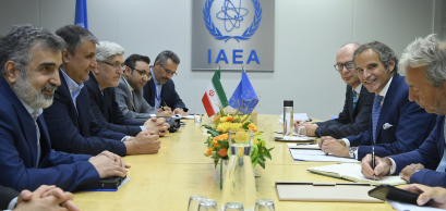 Rencontre entre Rafael Grossi, directeur de l’AIEA, et Mohamed Eslami, vice-président iranien et directeur de l’Organisation iranienne de l’énergie atomique, 66e conférence de l’AIEA, Vienne, septembre 2022