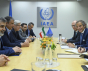 Rencontre entre Rafael Grossi, directeur de l’AIEA, et Mohamed Eslami, vice-président iranien et directeur de l’Organisation iranienne de l’énergie atomique, au cours de la 66e conférence de l’AIEA à Vienne, en septembre 2022.