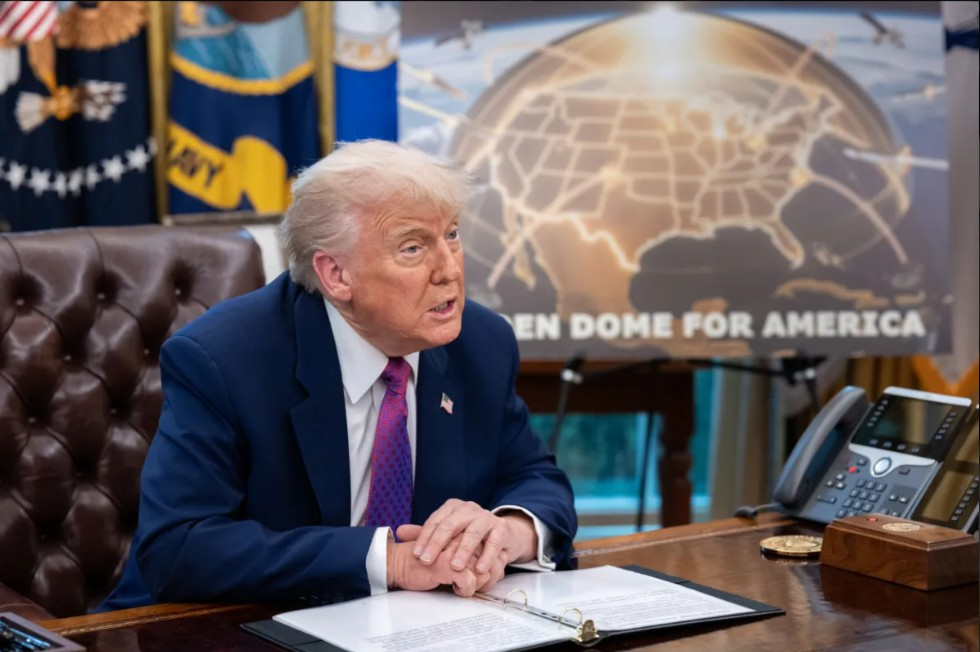 Trump présente le projet de Golden Dome.