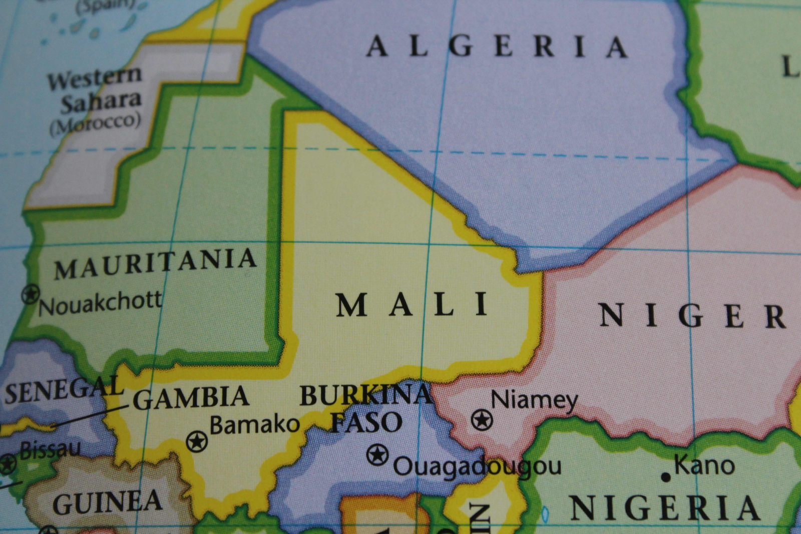 Carte de l’Afrique de l’Ouest, centrée sur le Mali et ses pays voisins.
