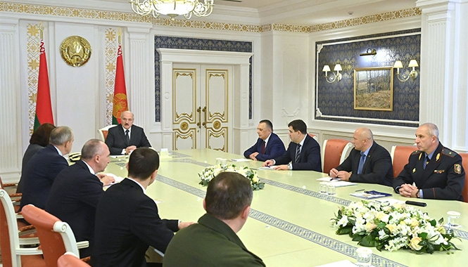 Réunion entre le président Loukachenko et le Conseil de sécurité biélorusse, sept. 2020,