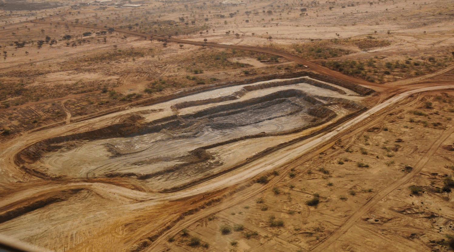 essakane_mining_big.gif